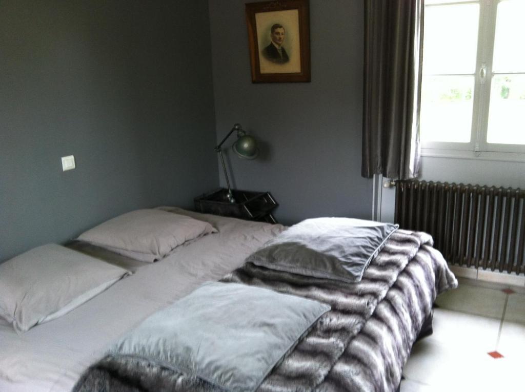 Chambres D'Hotes La Levriere Saint-Denis-le-Ferment Quarto foto
